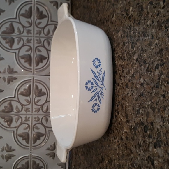 Corning Ware 1 QT. Blue Cornflower - Picture 1 of 10